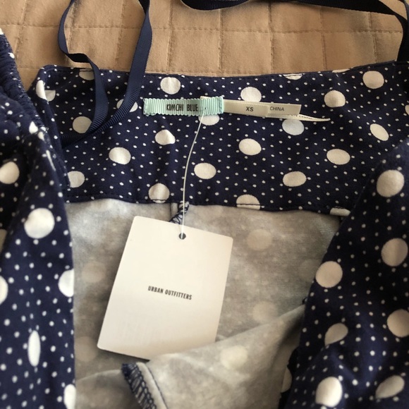 NWT Kimchi Blue XS Melissa Off the Shoulder Dress - Picture 4 of 6